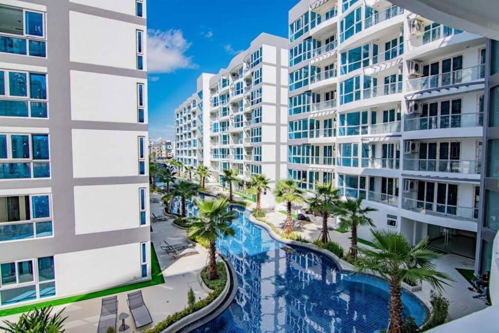 Large Luxury, Pool View, Grand Avenue, Pattaya - 202 Apartment Exterior photo