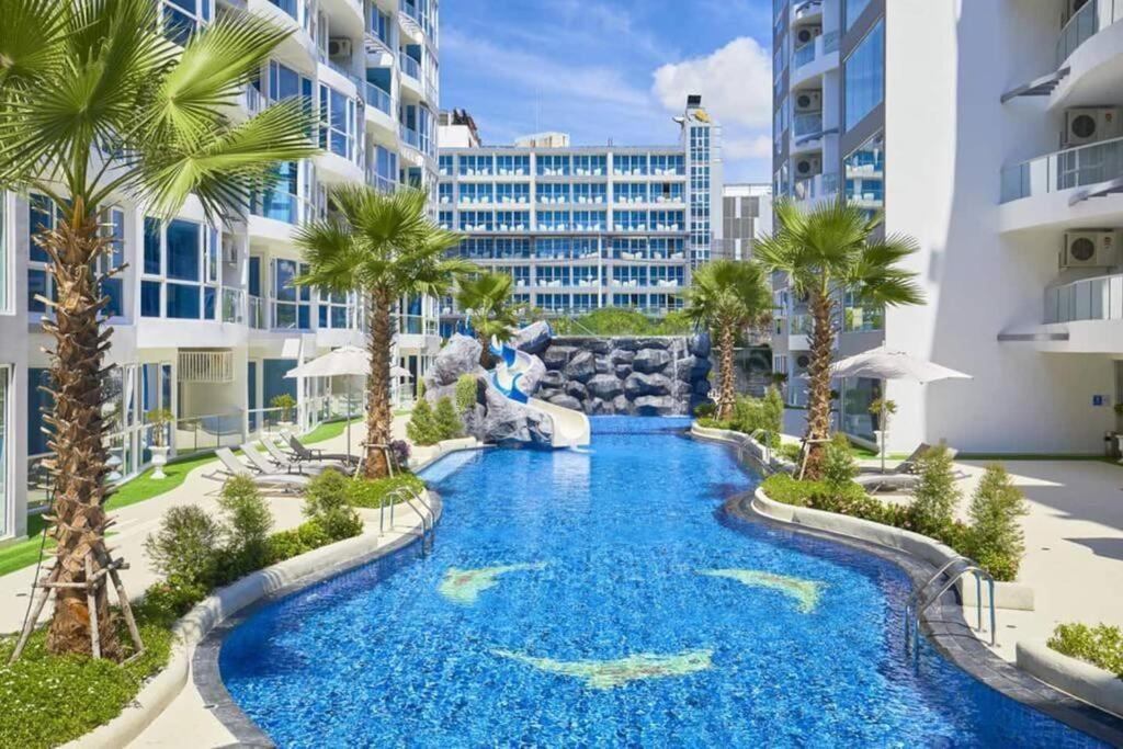 Large Luxury, Pool View, Grand Avenue, Pattaya - 202 Apartment Exterior photo